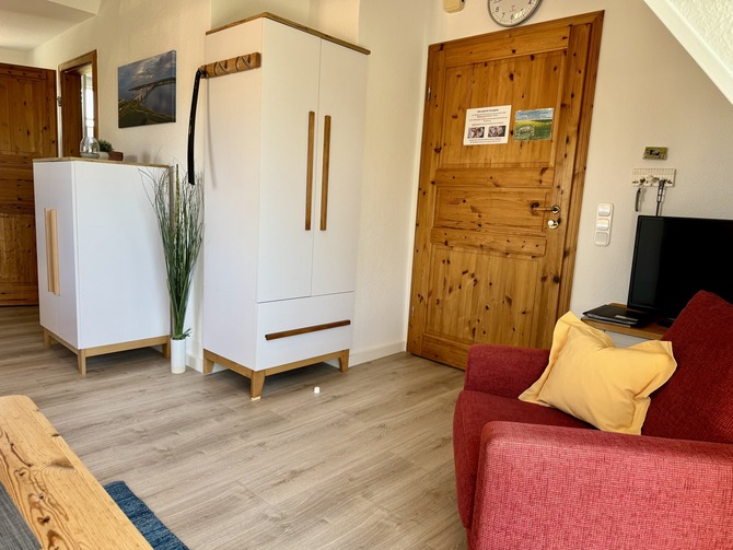 Ferienwohnung in Fehmarn OT Albertsdorf - Weber III - Eingang mit 2 Kleiderschränke