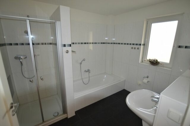 Ferienhaus in Fehmarn OT Staberdorf - Reetdachhaus 4, inkl. 2 Parkpl&auml;tze - Bild 7