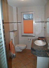 Ferienwohnung in Binz - Moderne Ferienwohnung für 4 Personen mit Balkon - Bild 12